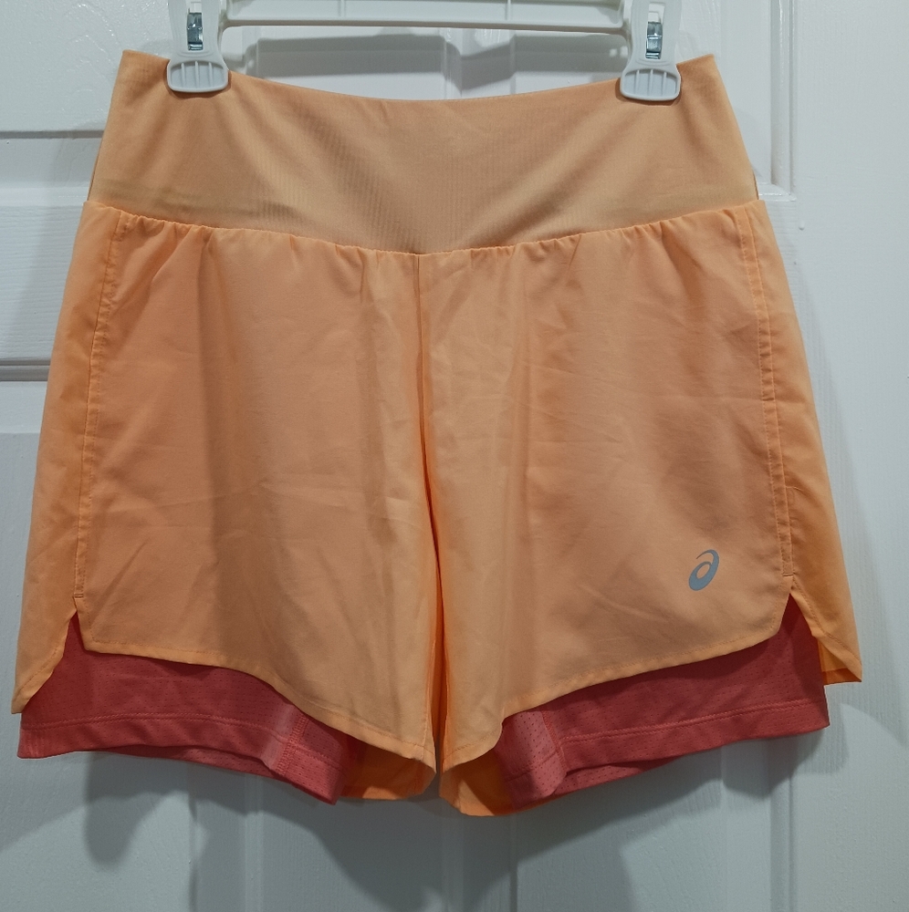 Asics Women's Athletic Shorts in Peach and Coral